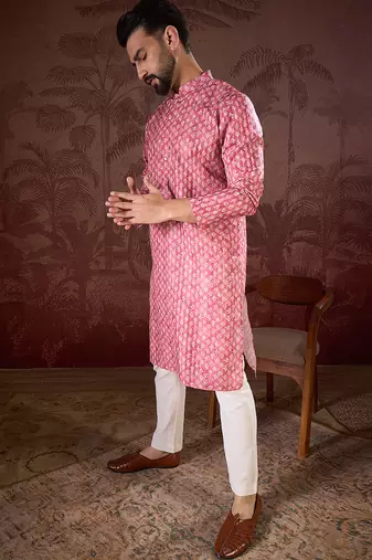 Men pink silk blend ethnic motifs printed straight kurta with trouser