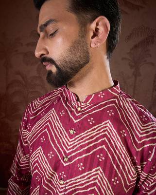 Men magenta silk blend chevron printed straight kurta with trouser 1