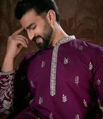 Men purple silk blend solid embroidered straight kurta with trouser