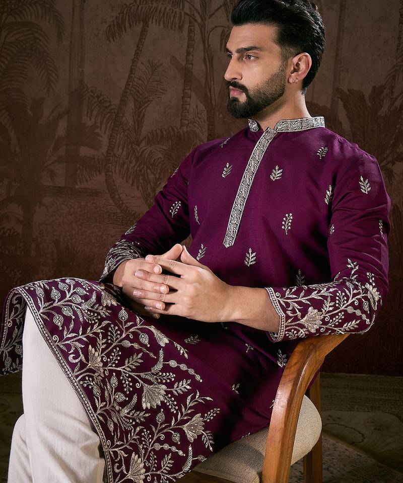 Men purple silk blend solid embroidered straight kurta with trouser