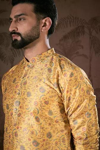 Men yellow silk blend floral printed straight kurta with trouser