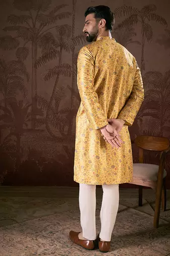 Men yellow silk blend floral printed straight kurta with trouser