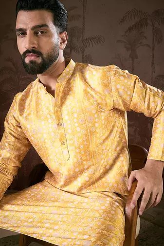 Men yellow silk blend floral printed straight kurta with trouser