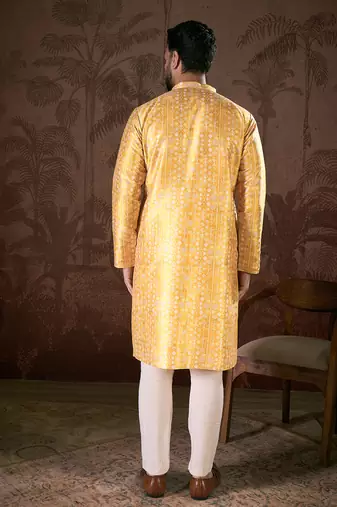 Men yellow silk blend floral printed straight kurta with trouser