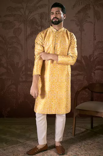 Men yellow silk blend floral printed straight kurta with trouser