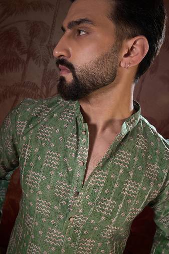 Men green silk blend ethnic motifs printed straight kurta with trouser