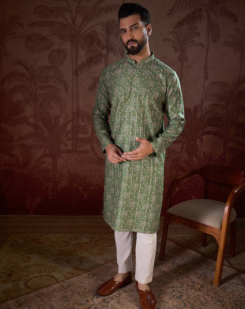 Men green silk blend ethnic motifs printed straight kurta with trouser