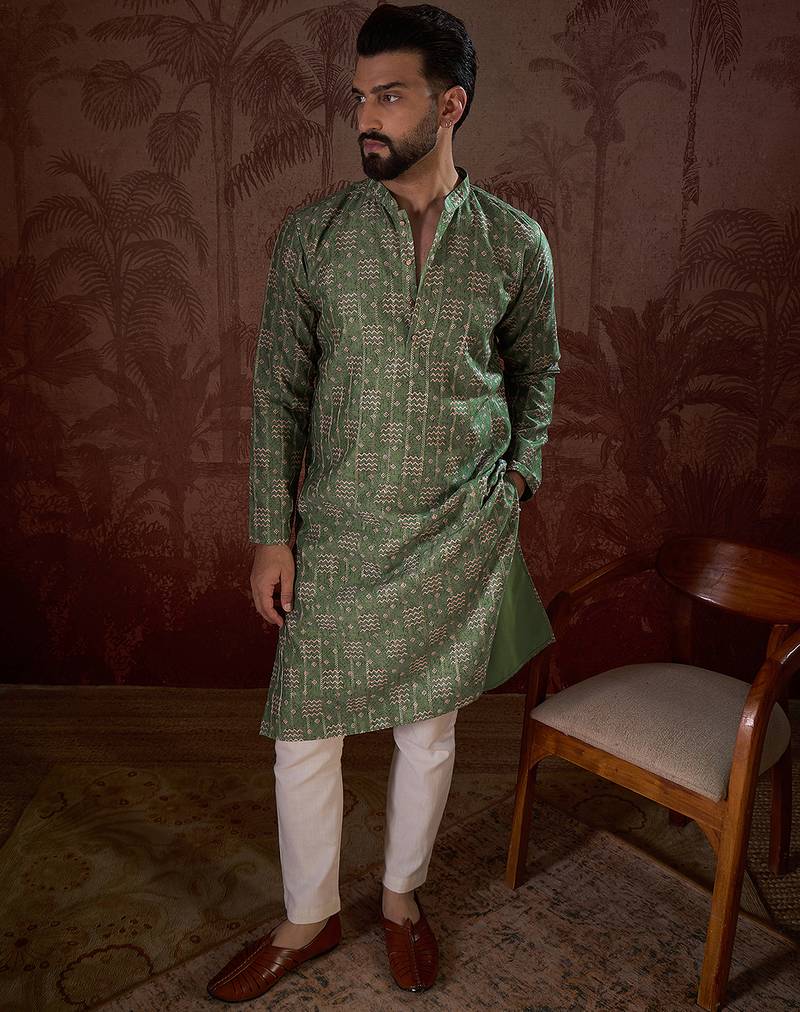 Men green silk blend ethnic motifs printed straight kurta with trouser