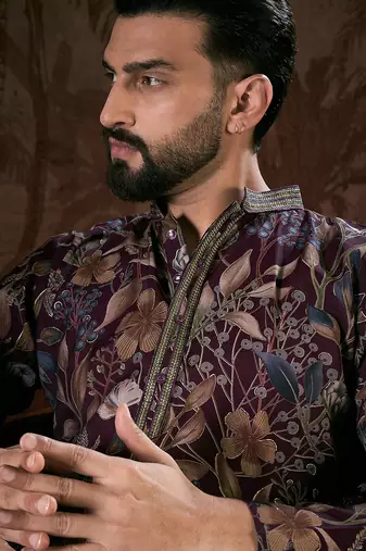 Men purple silk blend floral printed straight kurta with trouser