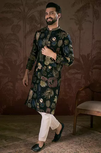 Men black silk blend floral printed straight kurta with trouser