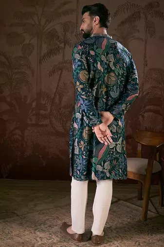 Men blue silk blend floral printed straight kurta with trouser