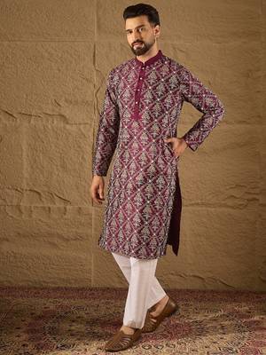 Men purple silk floral printed straight kurta 3