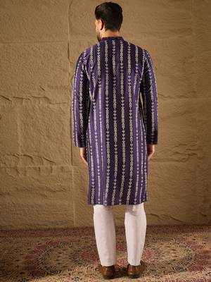 Men purple viscose rayon ethnic motifs printed straight kurta 4