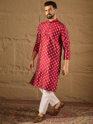 Men maroon silk ikat printed straight kurta 4