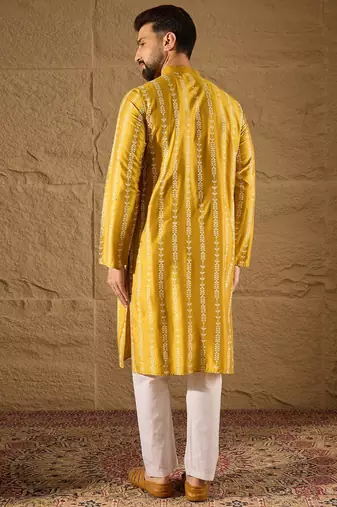 Men yellow viscose rayon ethnic motifs printed straight kurta