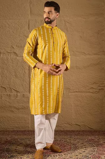Men yellow viscose rayon ethnic motifs printed straight kurta