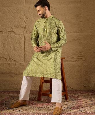 Men green silk geometric printed straight kurta 1