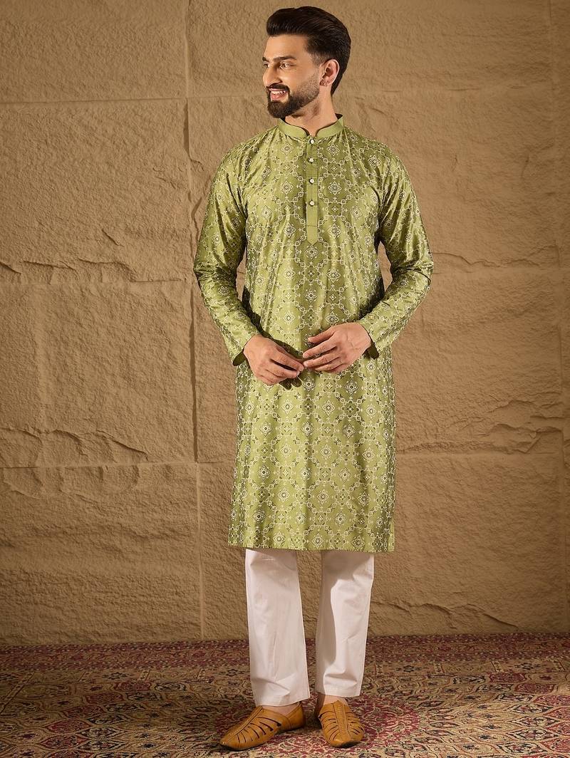 Men green silk geometric printed straight kurta
