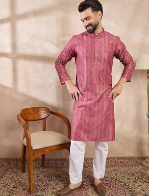 Men pink silk blend floral printed straight kurta with trouser 5