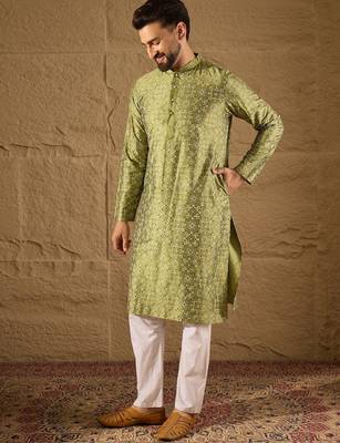 Men green silk geometric printed straight kurta 3