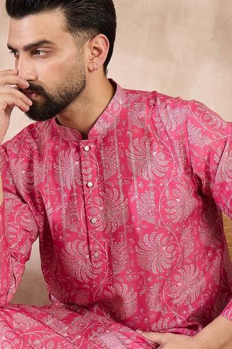 Men pink silk blend floral printed straight kurta with trouser