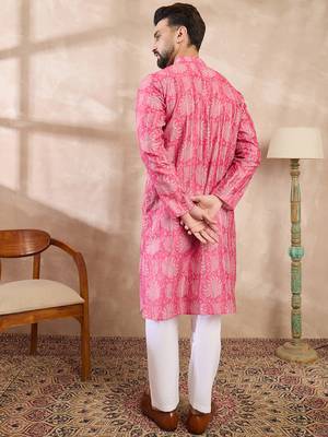 Men pink silk blend floral printed straight kurta with trouser 4