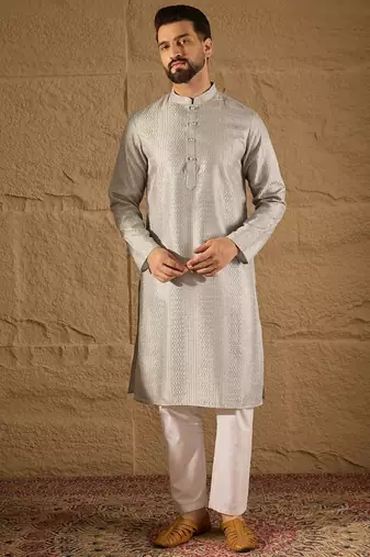 Men grey silk blend solid embroidered straight kurta