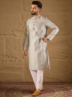 Men grey silk blend solid embroidered straight kurta 3