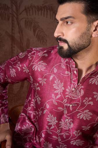 Men red silk blend floral printed straight kurta with trouser