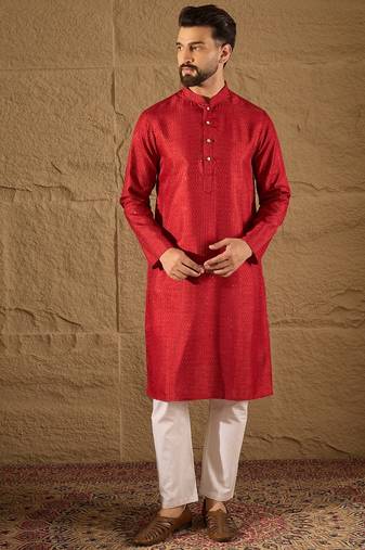 Men red silk blend solid embroidered straight kurta