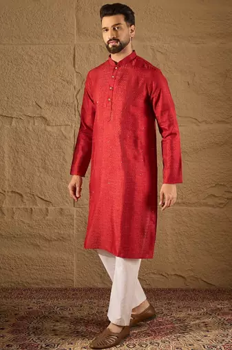 Men red silk blend solid embroidered straight kurta