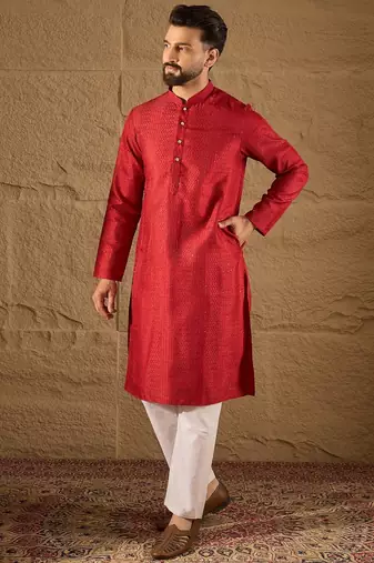 Men red silk blend solid embroidered straight kurta