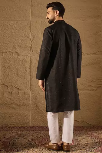 Men black silk blend solid embroidered straight kurta