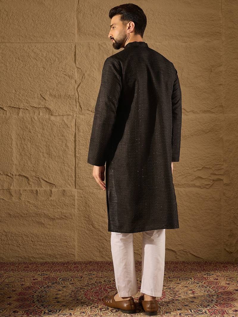 Men black silk blend solid embroidered straight kurta