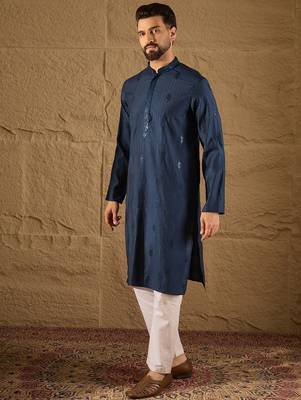 Men blue viscose rayon solid embroidered straight kurta 3