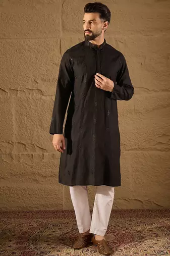 Men black viscose rayon solid embroidered straight kurta
