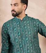 Men green silk blend ethnic motifs printed straight kurta with trouser