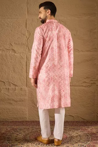 Men pink silk blend ethnic motifs embroidered straight kurta