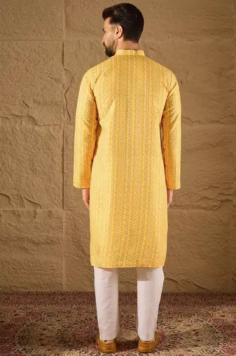 Men yellow silk blend geometric embroidered straight kurta