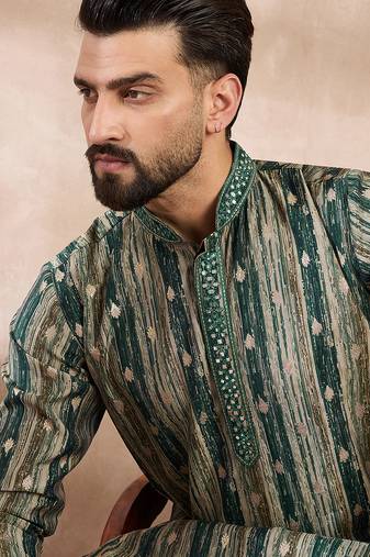 Men green silk blend abstract printed straight kurta with trouser