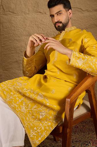 Men yellow verican solid embroidered straight kurta