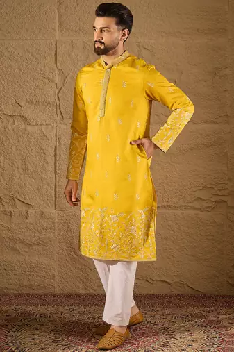 Men yellow verican solid embroidered straight kurta