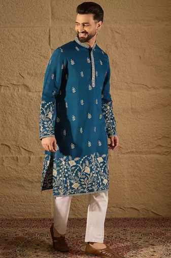 Men blue vertican solid embroidered straight kurta