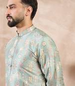 Men green silk blend floral printed straight kurta with trouser