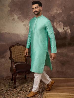 Men turquoise blue silk blend solid woven design straight kurta 3