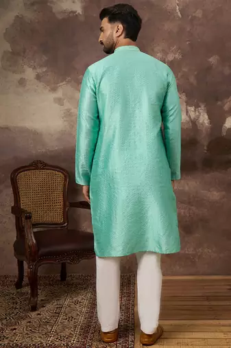 Men turquoise blue silk blend solid woven design straight kurta