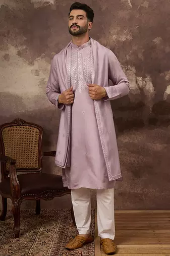 Men lavender silk blend embroidered straight kurta trouser with dupatta
