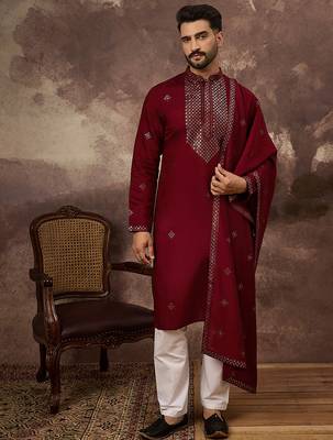 Men maroon silk blend embroidered straight kurta trouser with dupatta 2
