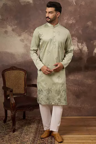 Men green silk blend solid embroidered straight kurta