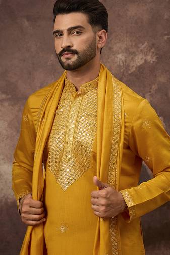Men yellow silk blend embroidered straight kurta trouser with dupatta